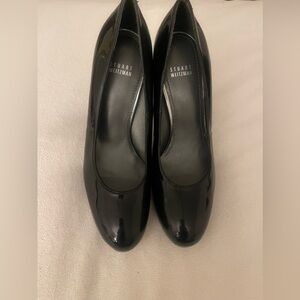 Stuart Weitzman, stiletto high heel, patten leather. Size 9.5 M